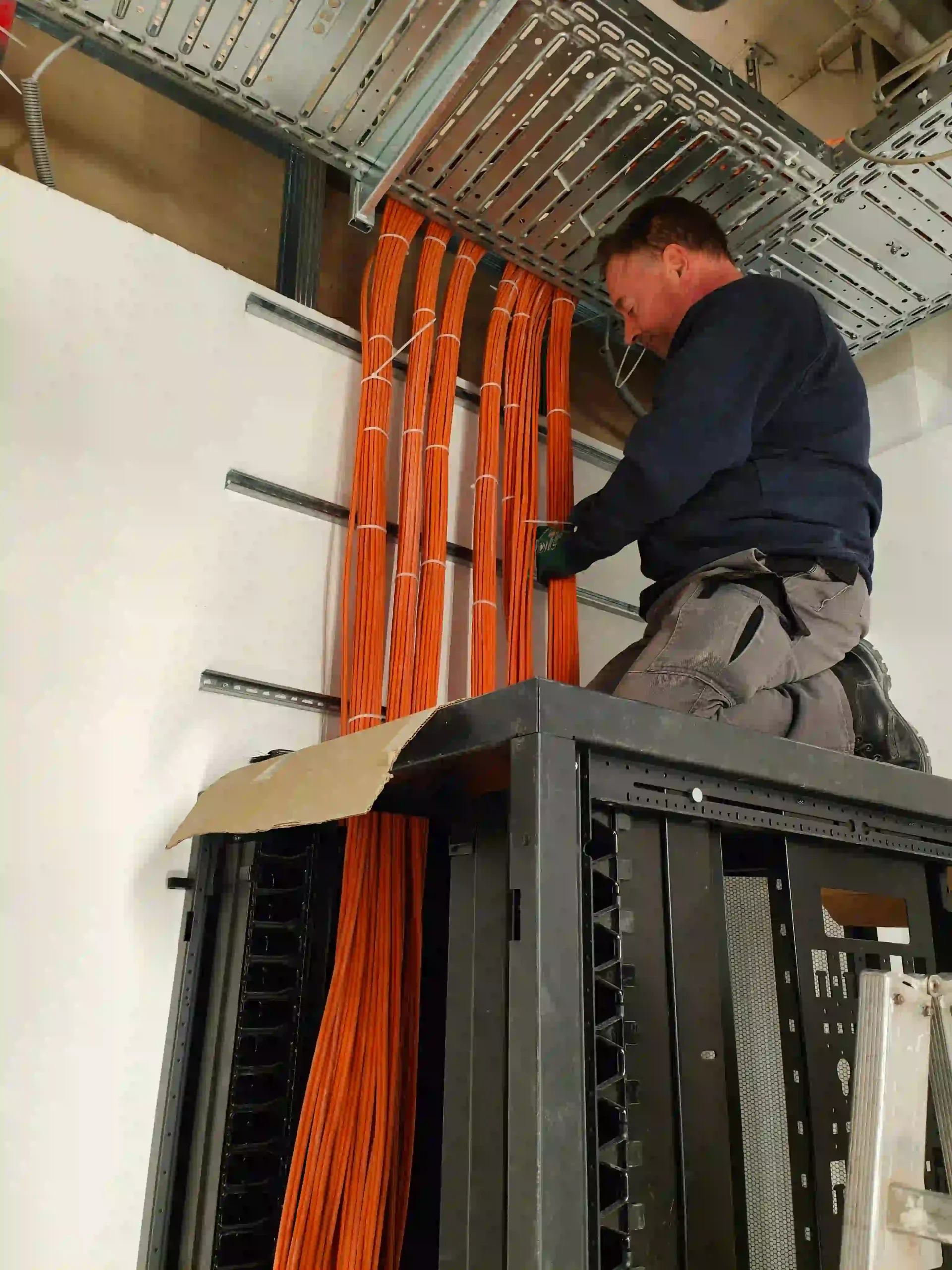 Nike Shop Rack szekrény szerelés, Salzburg, Hotel fitnesz terem, 2023 (2)